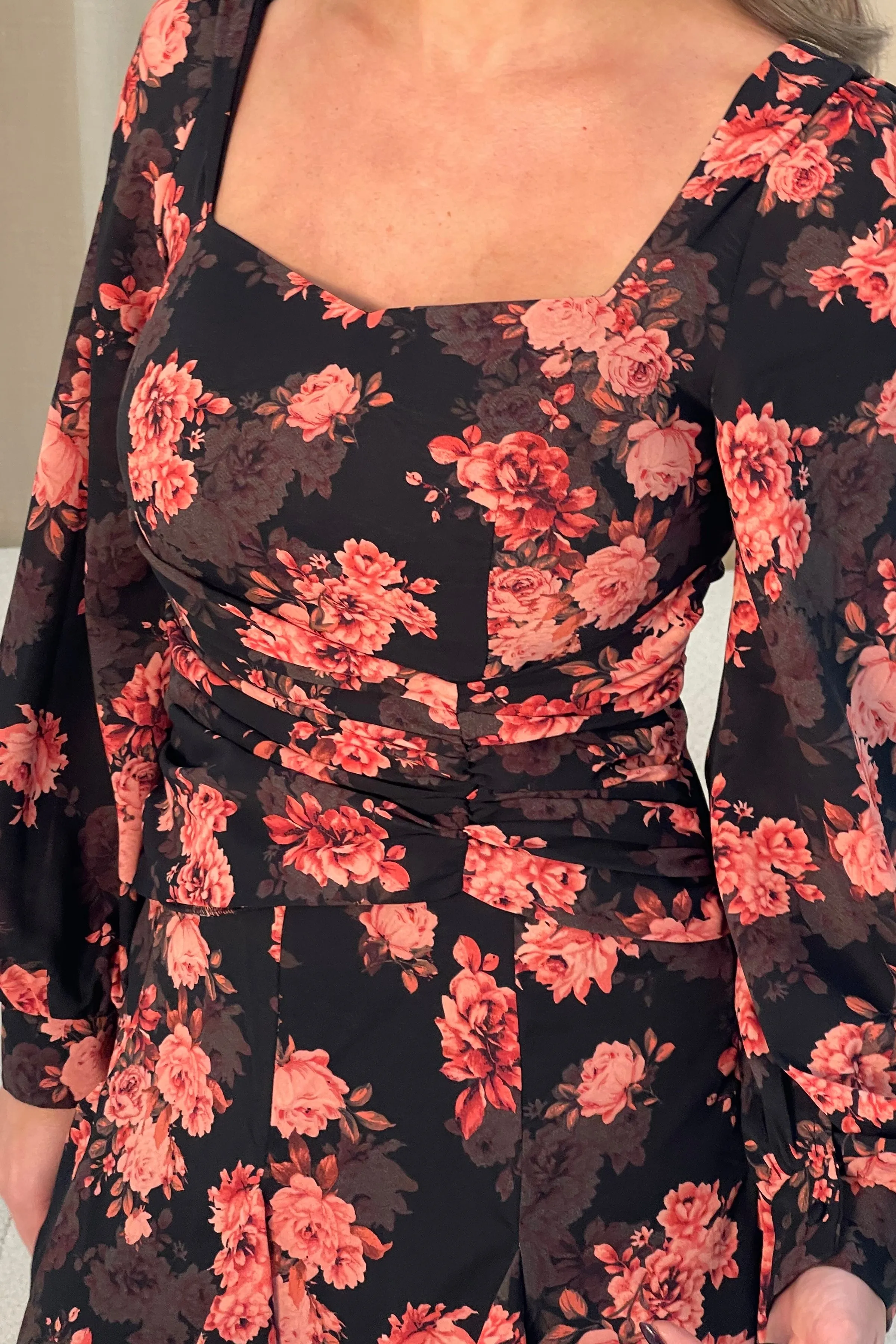 Effie Long Sleeve Sweetheart Neckline Mini Dress In Black Floral