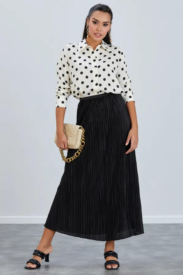 Elegant Pleat Midi Skirt in Classic Black