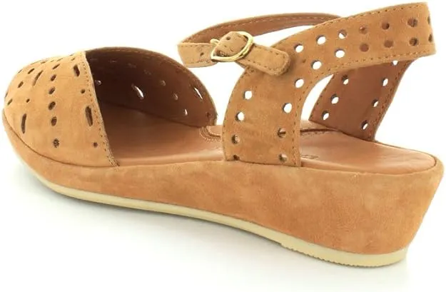 L'Amour Des Pieds Women's Brenn Sandals Cognac Suede