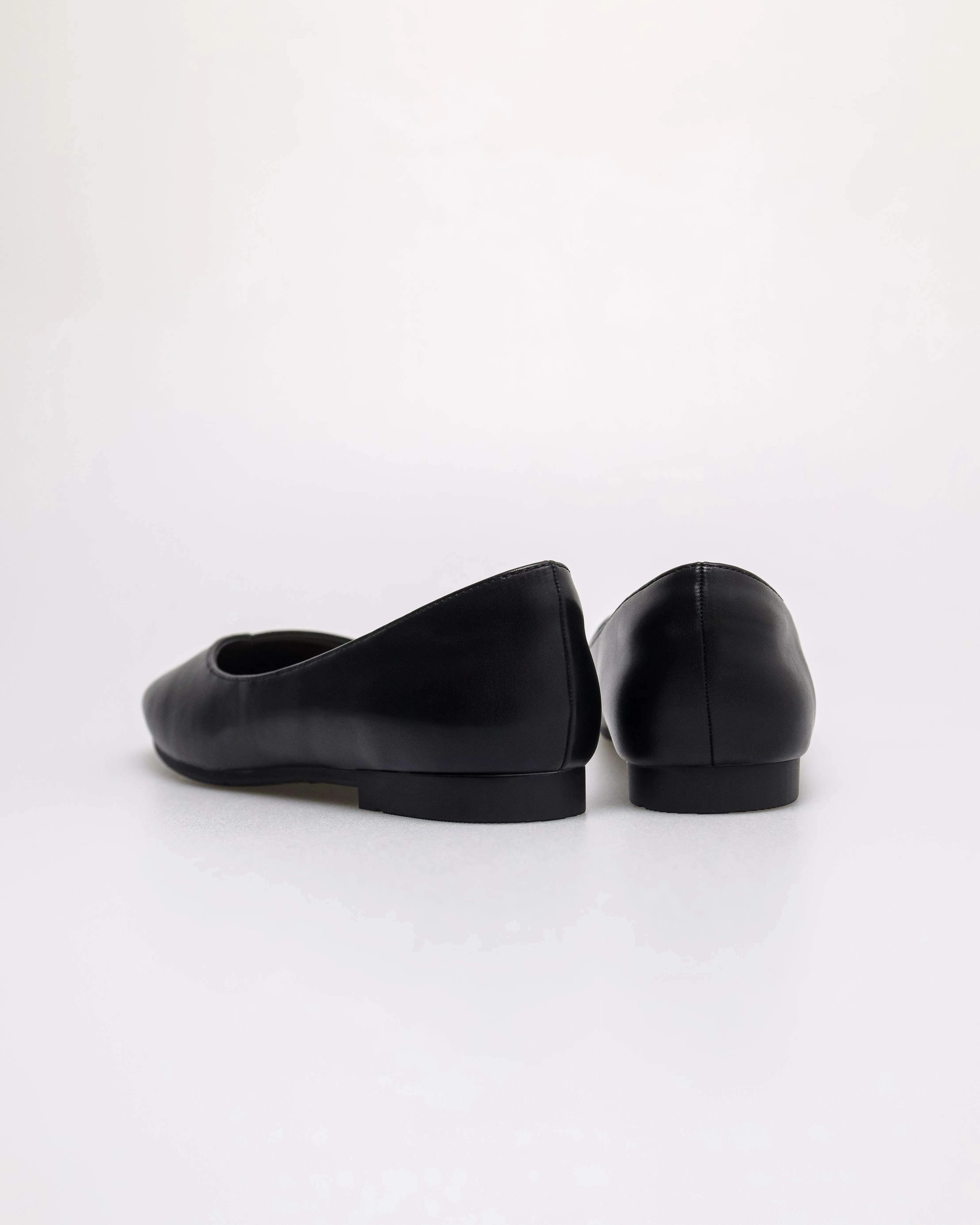 Tomaz NN461 Ladies Squared Flats